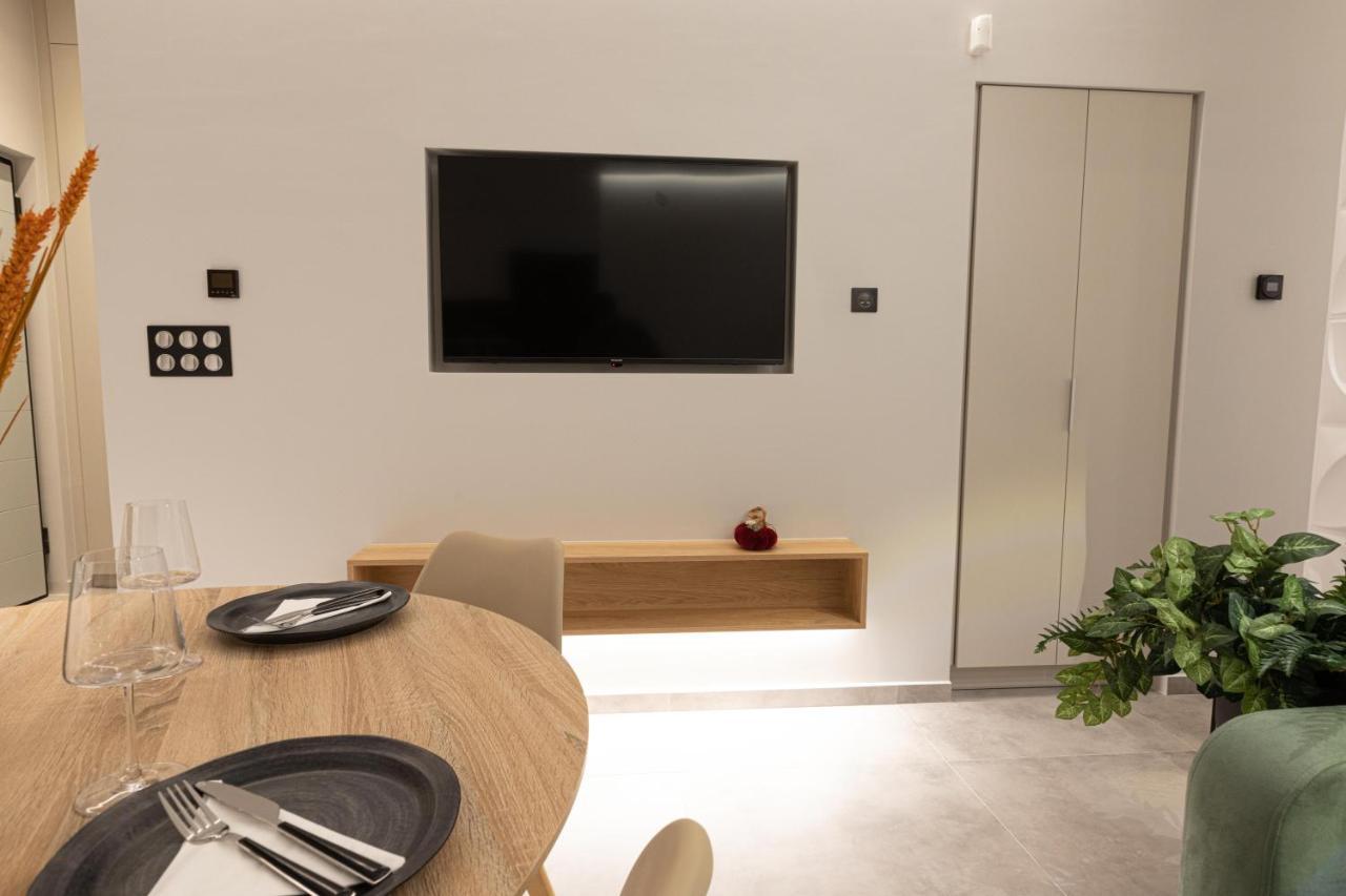 Billmar Luxury Apartment In The Center Of Gythio Esterno foto